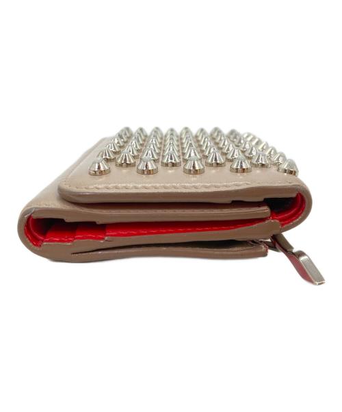 Christian Louboutin（クリスチャン・ルブタン）Christian Louboutin (クリスチャン・ルブタン) 3つ折り財布 ベージュの古着・服飾アイテム