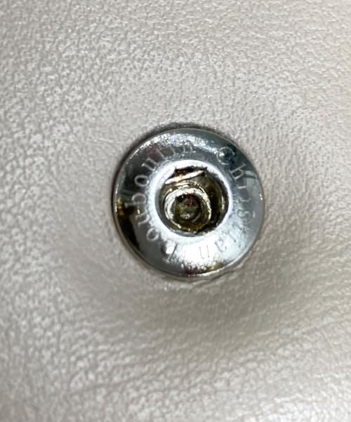 Christian Louboutin（クリスチャン・ルブタン）Christian Louboutin (クリスチャン・ルブタン) 3つ折り財布 ベージュの古着・服飾アイテム