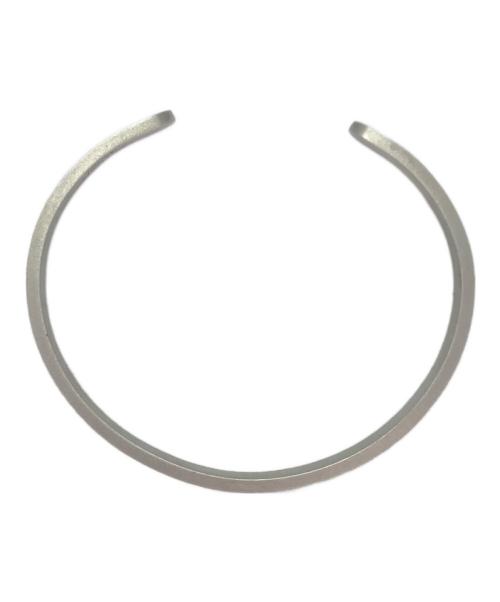 Maison Margiela（メゾンマルジェラ）Maison Margiela (メゾンマルジェラ) ロゴカフブレスレット シルバーの古着・服飾アイテム