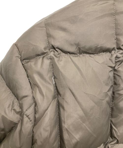 LACOSTE（ラコステ）LACOSTE (ラコステ) ダウンジャケット オリーブ サイズ:50の古着・服飾アイテム