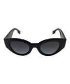 BURBERRYバーバリー）の古着「キャットアイ型サングラス」｜ブラック