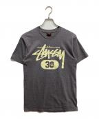 stussyステューシー）の古着「プリントTシャツ」｜グレー