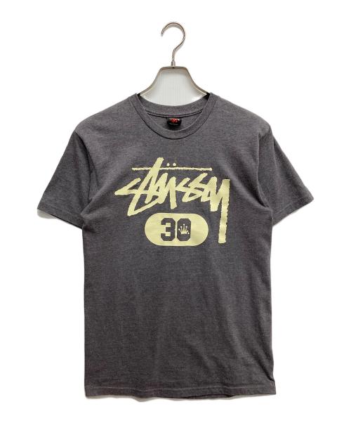 stussy（ステューシー）stussy (ステューシー) プリントTシャツ グレー サイズ:Mの古着・服飾アイテム