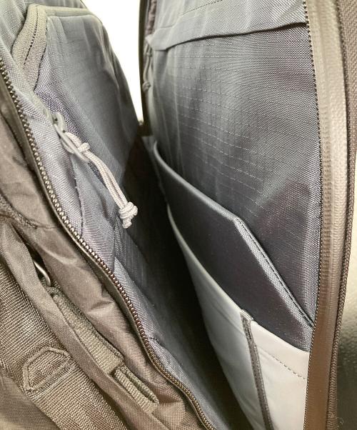 ABLE CARRY（エイブルキャリー）Able Carry (エイブルキャリー) THE MAX-TARMAC BLACK  リュック ブラックの古着・服飾アイテム