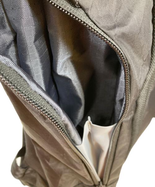 ABLE CARRY（エイブルキャリー）Able Carry (エイブルキャリー) THE MAX-TARMAC BLACK  リュック ブラックの古着・服飾アイテム