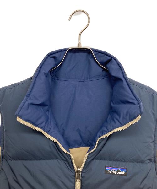 Patagonia（パタゴニア）Patagonia (パタゴニア) Reversible Bivy Down ベスト ネイビー×ベージュ サイズ:無しの古着・服飾アイテム