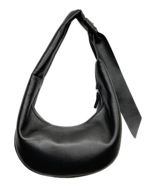 CHARLES & KEITH（チャールズアンドキース）CHARLES & KEITH (チャールズアンドキース) トニー ノットカーブホーボーバック ブラックの古着・服飾アイテム