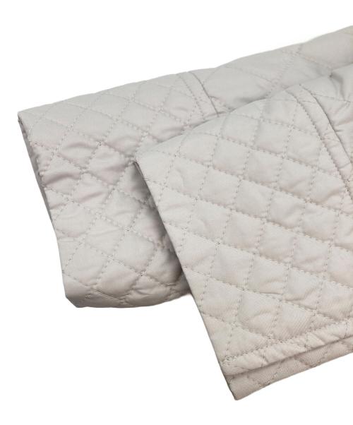 TRANS WORK（トランスワーク）TRANS WORK (トランスワーク) キルティングタフタスタンドカラーコート ホワイト サイズ:38の古着・服飾アイテム