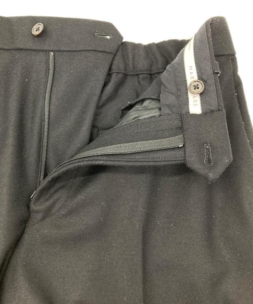 MARKAWARE（マーカウェア）MARKAWARE (マーカウェア) FLAT FRONT TROUSERS ブラック サイズ:2の古着・服飾アイテム