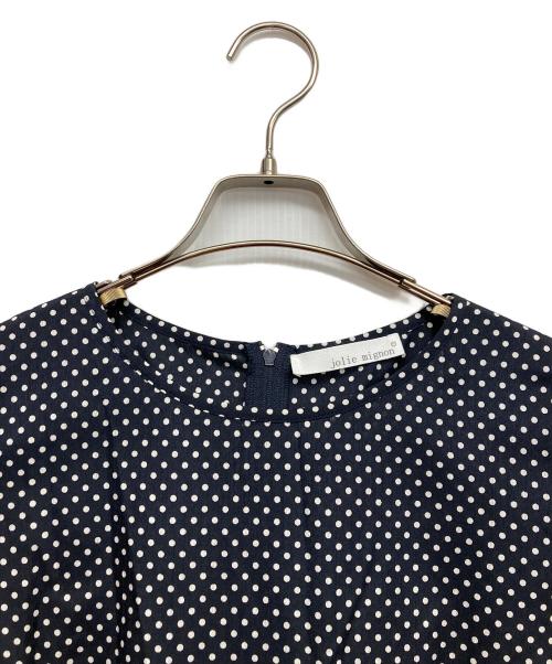 Jolie mignon（ジョリ―ミニョン）jolie mignon (ジョリ―ミニョン) ドットフリルスリーブワンピース ネイビー サイズ:38 未使用品の古着・服飾アイテム
