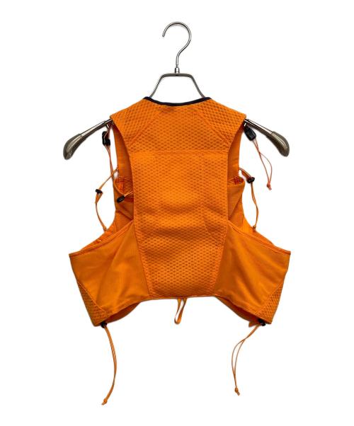 ARC'TERYX（アークテリクス）ARC'TERYX (アークテリクス) Norvan 7 Vest オレンジ サイズ:Mの古着・服飾アイテム