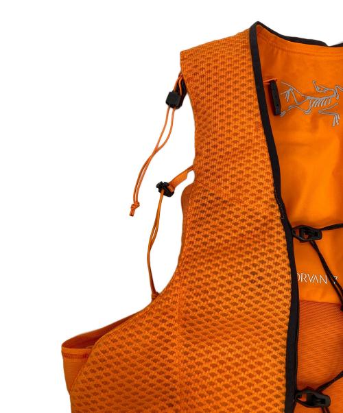 ARC'TERYX（アークテリクス）ARC'TERYX (アークテリクス) Norvan 7 Vest オレンジ サイズ:Mの古着・服飾アイテム