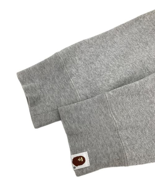 A BATHING APE（ア ベイシング エイプ）A BATHING APE (ア ベイシング エイプ) ロゴジップアップパーカー グレー サイズ:Mの古着・服飾アイテム