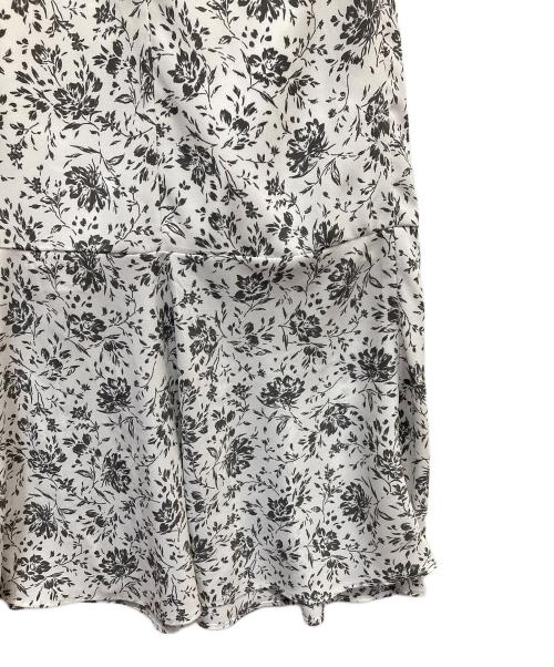 Snidel（スナイデル）Snidel (スナイデル) Sustainaボレロライクフリルプリントワンピース サイズ:00の古着・服飾アイテム