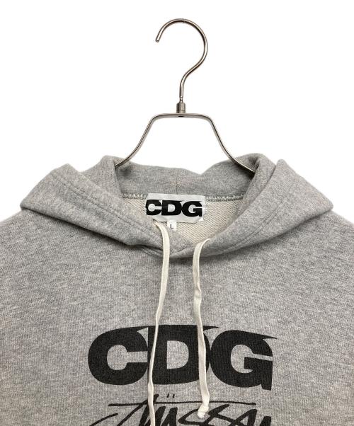 CDG（シーディージー）CDG (シーディージー) stussy (ステューシー) HOODED SWEATSHIRT グレー サイズ:Lの古着・服飾アイテム