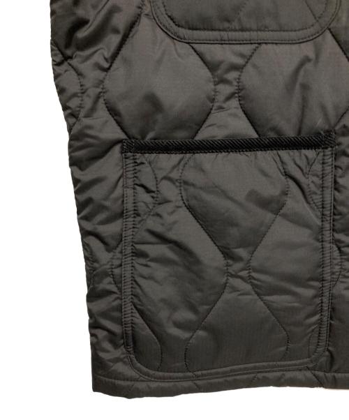 BEAMS（ビームス）BEAMS (ビームス) UNIVERSAL OVERALL (ユニバーサルオーバーオール) キルティングジャケット ブラック サイズ:Mの古着・服飾アイテム