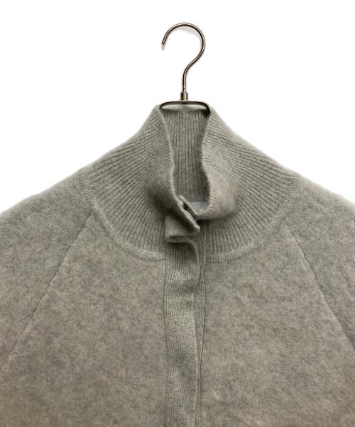 ETRE TOKYO（エトレトウキョウ）ETRE TOKYO (エトレトウキョウ) オーバーサイズ スリットニットポンチョ サイズ:Fの古着・服飾アイテム