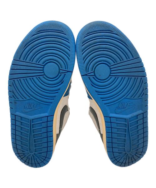 NIKE（ナイキ）NIKE (ナイキ) ローカットスニーカー グレー サイズ:UK 7.5 / EU 42 / US 8.5の古着・服飾アイテム