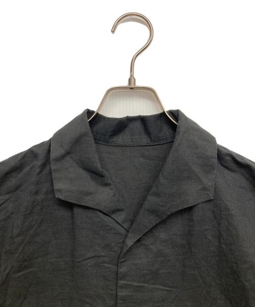 HOMME PLISSE ISSEY MIYAKE（オム プリッセ イッセイ ミヤケ）HOMME PLISSE ISSEY MIYAKE (オム プリッセ イッセイ ミヤケ) リネン混半袖シャツ ブラック サイズ:2の古着・服飾アイテム