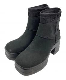 UGG（アグ）の古着「Moxy Chelsea ブーツ」｜ブラック
