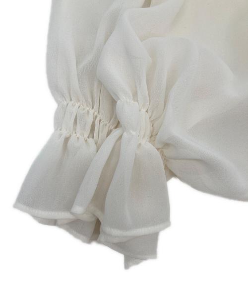 J&M DAVIDSON（ジェイ＆エム デヴィッドソン）J&M DAVIDSON (ジェイ＆エム デヴィッドソン) PLEATED COLLAR BLOUSE ホワイト サイズ:6の古着・服飾アイテム