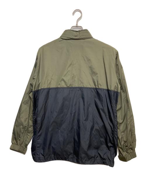 GUESS（ゲス）GUESS (ゲス) ナイロンジャケット オリーブ サイズ:Mの古着・服飾アイテム
