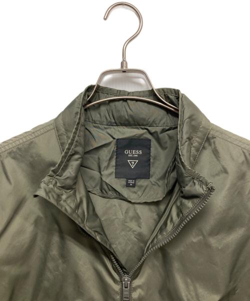 GUESS（ゲス）GUESS (ゲス) ナイロンジャケット オリーブ サイズ:Mの古着・服飾アイテム