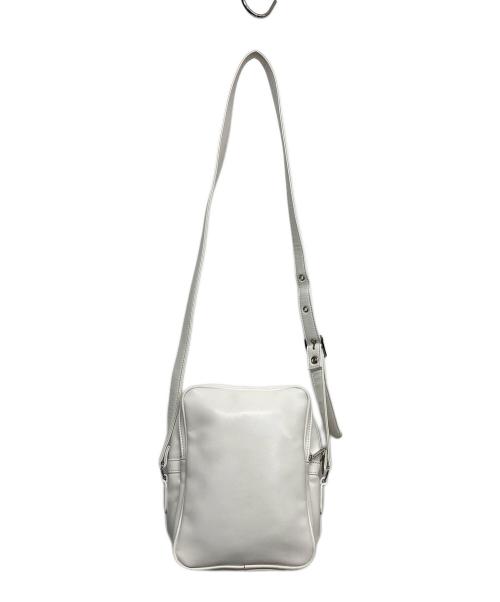 COMME des GARCONS（コムデギャルソン）COMME des GARCONS (コムデギャルソン) フェイクレザーショルダーバッグ ホワイトの古着・服飾アイテム