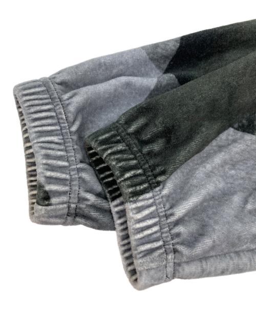 SUPREME（シュプリーム）Supreme (シュプリーム) Geo Velour Track Jacket ブラック サイズ:Mの古着・服飾アイテム