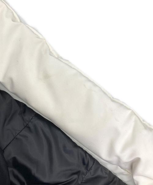 CANADA GOOSE（カナダグース）CANADA GOOSE (カナダグース) CHATEAU PARKA BLACK LABELダウンジャケット ホワイト サイズ:XLの古着・服飾アイテム