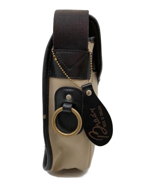 brady（ブレディ）Brady (ブレディ) ショルダーバッグ ベージュの古着・服飾アイテム