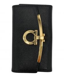 Salvatore Ferragamo（サルヴァトーレ フェラガモ）の古着「キーケース」｜ブラック