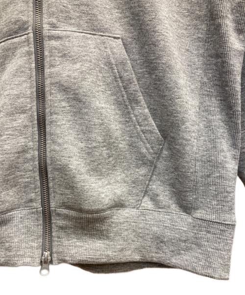 THE NORTH FACE（ザ ノース フェイス）THE NORTH FACE (ザ ノース フェイス) スクエアロゴフルジップ グレー サイズ:Mの古着・服飾アイテム