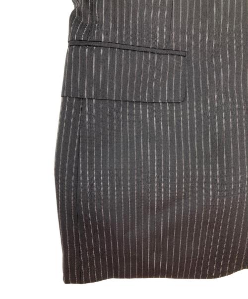 BURBERRY LONDON（バーバリーロンドン）BURBERRY LONDON (バーバリーロンドン) ストライプ2Bウールセットアップスーツ ブラック サイズ:38Rの古着・服飾アイテム