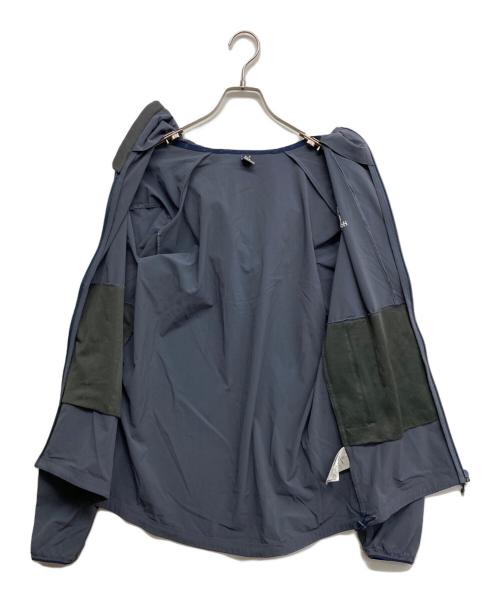 HAGLOFS（ホグロフス）HAGLOFS (ホグロフス) トレッコ フードナイロンジャケット グレー サイズ:Mの古着・服飾アイテム