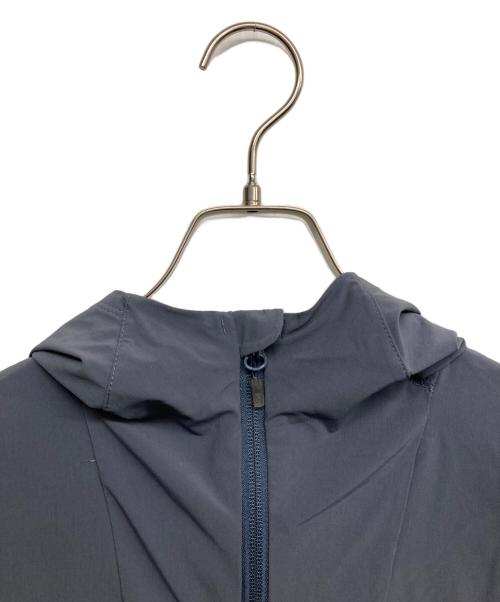 HAGLOFS（ホグロフス）HAGLOFS (ホグロフス) トレッコ フードナイロンジャケット グレー サイズ:Mの古着・服飾アイテム