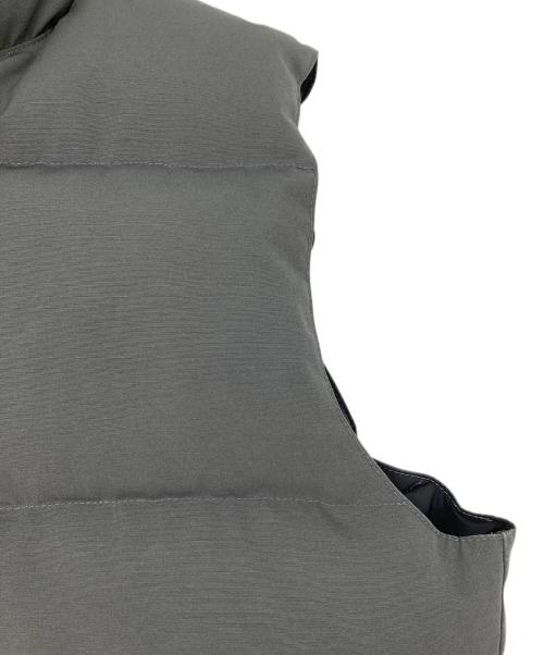 CANADA GOOSE（カナダグース）CANADA GOOSE (カナダグース) WINDSOR VEST グレー サイズ:Mの古着・服飾アイテム