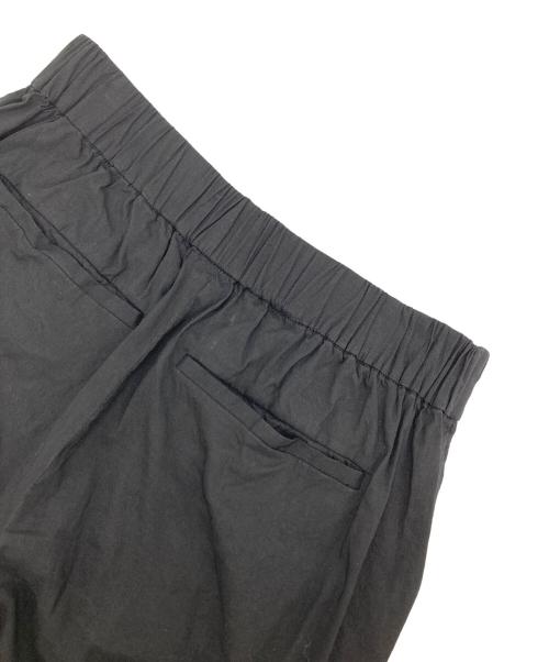 theory luxe（セオリーリュクス）theory luxe (セオリーリュクス) コットンポリウレタン バックシャーリングスリムテーパードパンツ ブラック サイズ:34の古着・服飾アイテム