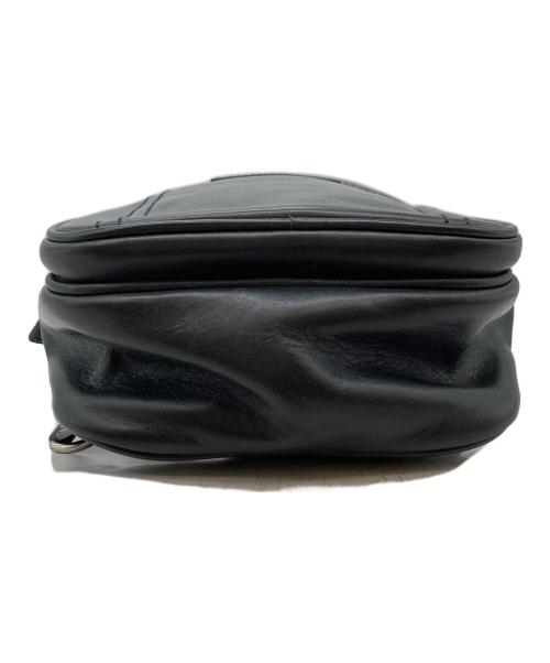 BALLY（バリー）BALLY (バリー) レザーボディーバッグ ブラックの古着・服飾アイテム