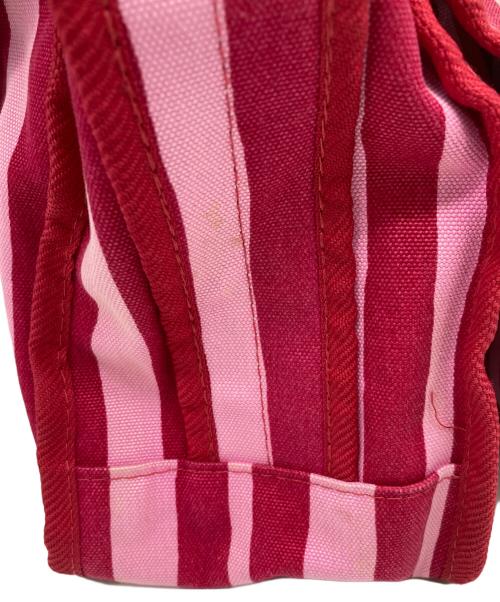 marimekko（マリメッコ）marimekko (マリメッコ) ストライプキャンバスショルダーバッグ ピンクの古着・服飾アイテム