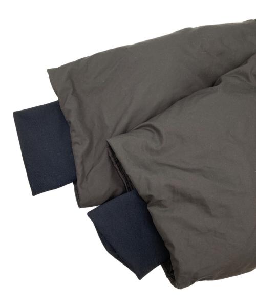 NANGA（ナンガ）NANGA (ナンガ) emmi atelier (エミアトリエ) リバーシブルロングダウンコート ブラック サイズ:Fの古着・服飾アイテム