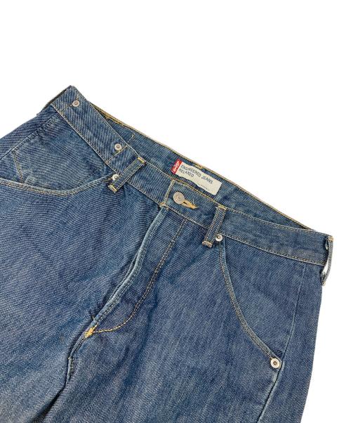 LEVI'S（リーバイス）LEVI'S (リーバイス) 立体裁断ENGINEEREDデニムパンツ インディゴ サイズ:W31の古着・服飾アイテム