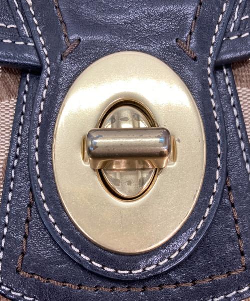 COACH（コーチ）COACH (コーチ) シグネチャー ショルダーバッグ ブラウンの古着・服飾アイテム