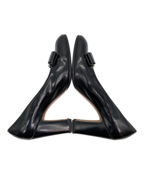 Salvatore Ferragamo（サルヴァトーレ フェラガモ）Salvatore Ferragamo (サルヴァトーレ フェラガモ) ヴァラリボンパンプス ブラック サイズ:7の古着・服飾アイテム