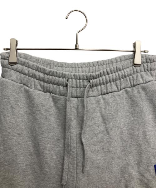 ADER error（アーダーエラー）ADER error (アーダーエラー) ワンポイントロゴスウェットパンツ グレー サイズ:Mの古着・服飾アイテム