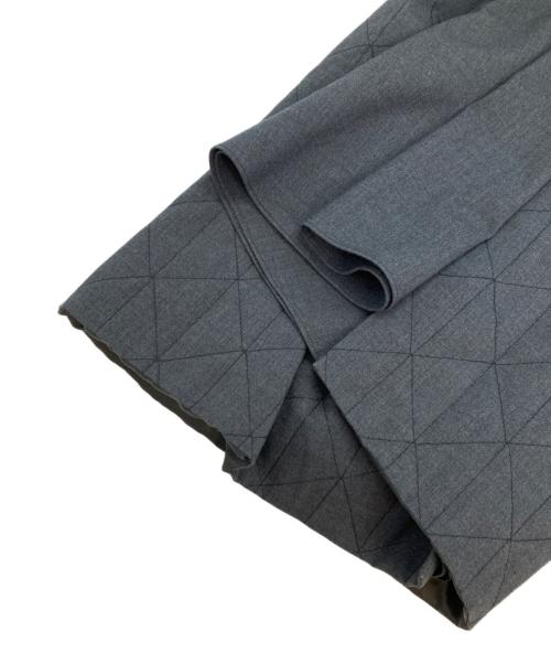 RBS..（アールビーエス）RBS.. (アールビーエス) キルティンク レイヤースカート グレーの古着・服飾アイテム