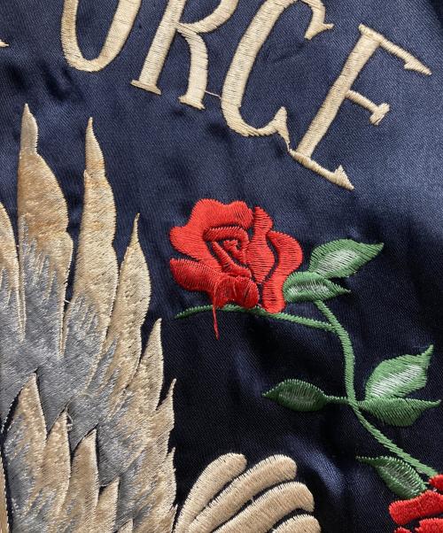 テーラー東洋（テーラートウヨウ）テーラー東洋 (テーラートウヨウ) サテンxサテン キルティングリバーシブルスタジャン ブラウン×ネイビー サイズ:Lの古着・服飾アイテム