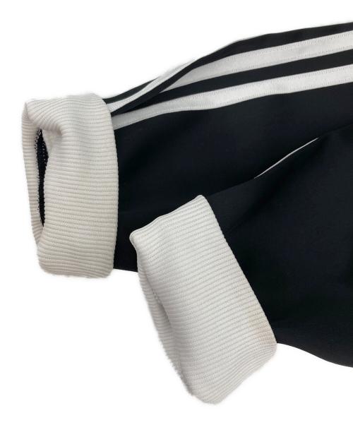 adidas（アディダス）adidas (アディダス) スリーストライプス サテン 長袖Tシャツ ブラック サイズ:Mの古着・服飾アイテム