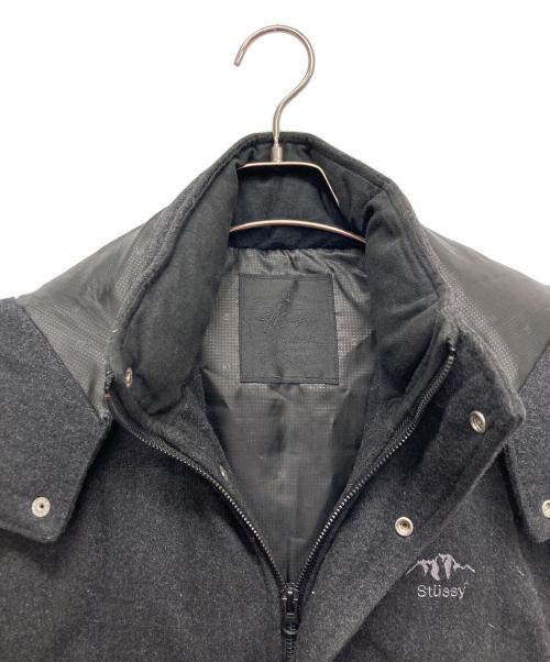 stussy（ステューシー）stussy (ステューシー) フーデットダウンベスト ブラック サイズ:Mの古着・服飾アイテム