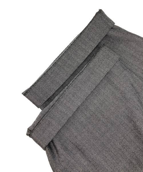 MARKA（マーカ）MARKA (マーカ) TWO TUCK BAGGY TROUSERS -TUMBLED WOOL SERGE- グレー サイズ:3の古着・服飾アイテム